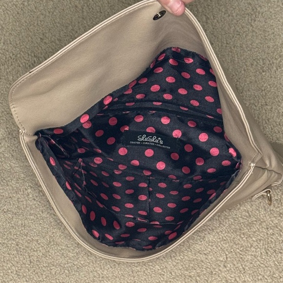 Tan Clutch - Picture 4 of 4